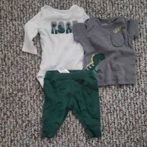 Newborn outfit set